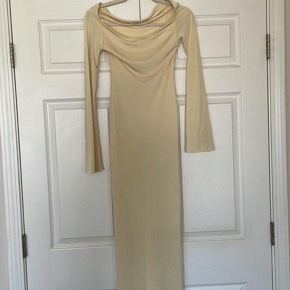 Meshki Yellow Off-Shoulder Bodycon Dress #110 - Picture 5 of 7